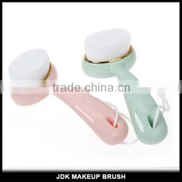 Long Handle Ultra Soft Facial Pore Cleansing Brush