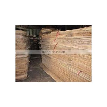 100% A Eucalyptus core veneer from vietnam