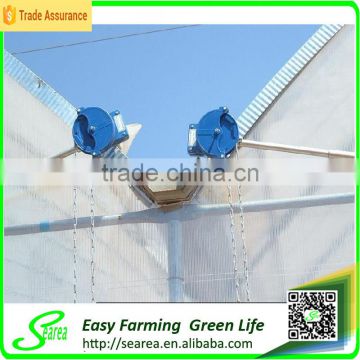 Plastic roll up machine for greenhouse