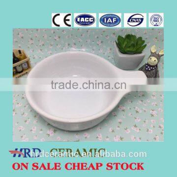 High Quality Stocked White ceramic sauce boat with handle