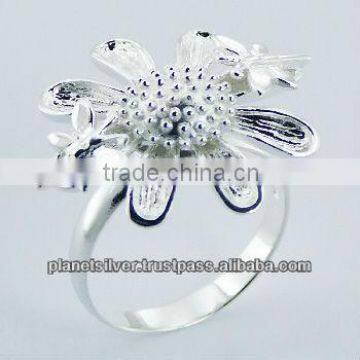 Plain Sterling Silver Designer Flower Ring With Butterflies