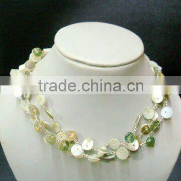 Shell choker costume jewellery necklace