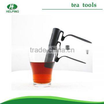 2014 fashion design and high quality plastic tea infuser