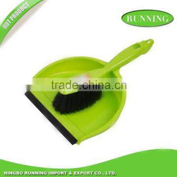 Plastic dustpan and brush set for garden