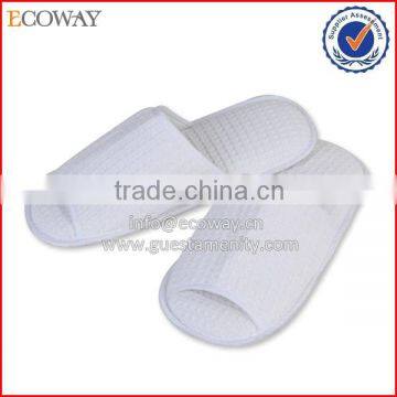 cheap hotel slippers for men personalized hotel bathroom slippers