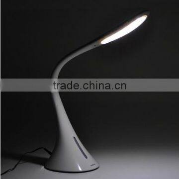 Flexible Eye-protection LED Study Table Lamp With Variable Lights and USB photo-3