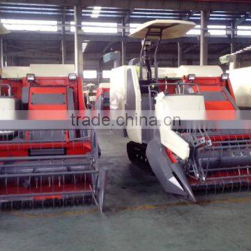 Self Propelled High Quality Rice Paddy Combine Harvesting Machine 4LZ-3.6 photo-3