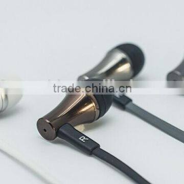 Alibaba factory metal earphone in-ear cell phone accessory with high sound