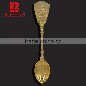 2015 New design plating gold zinc alloy spoon