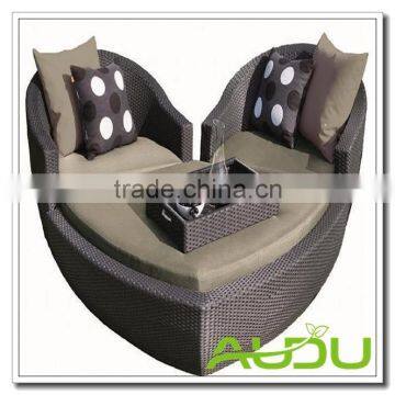 Audu UK Rattan Heart Daybed