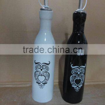 Classical ceramic oil & vinegar bottle set with owl pattern