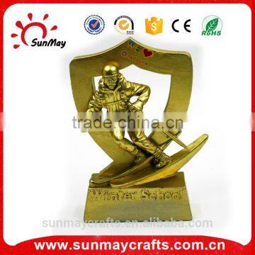 Wholesale cheap resin Ski trophy for sale