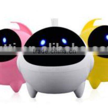 Portable wireless Cute robot mini bluetooth speaker subwoofer with radio fm