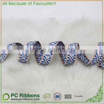 Narrow Jacquard Ribbon Trim Repeating Chevron
