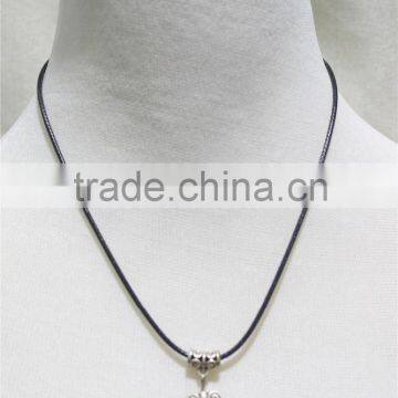 Vintage Antiqued Silver Wings Red Bead w/ Black String Pendant Necklace2016 Fashion Style Wholesale