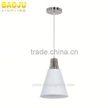 Retro Style Milky Cover A60 Pendant Lamp