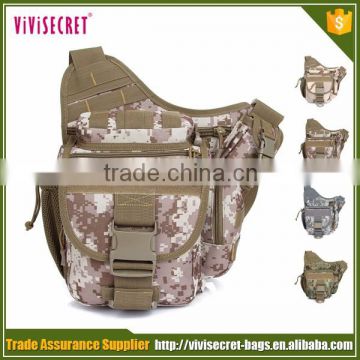 Outdoor leisure camo military messenger bag with bottle holder