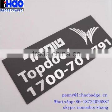 black printing embossed adhesive custom metal logo with highlight