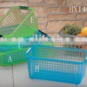 Plastic laundry basket