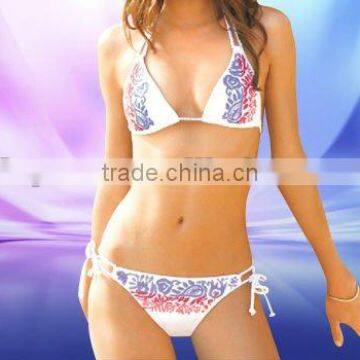Micro and hot bikini for lady