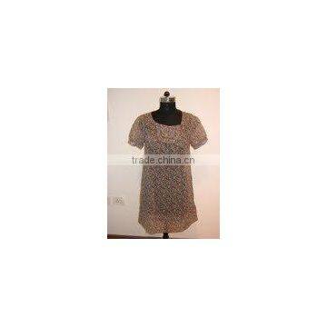 Ladies' Blouses & Tops