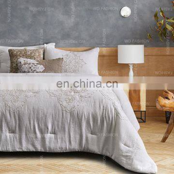 Wholesale European Size Cotton Gauze Custom Embroidered White Duvet Cover Set photo-3