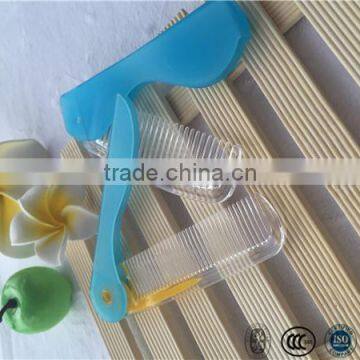 Professional hotel and travel plastic folding comb