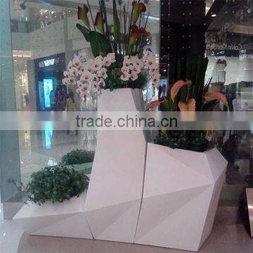 newest shopping mall planters decorations