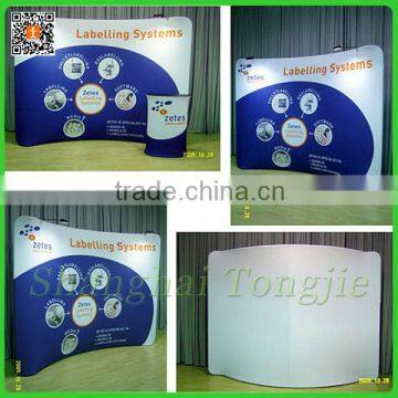 Background Curved tension fabric display stand