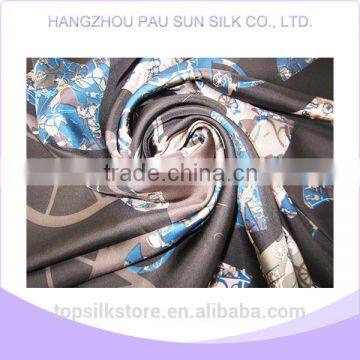 Square Fashion Flowers 100% Silk Printed Scarf photo-4