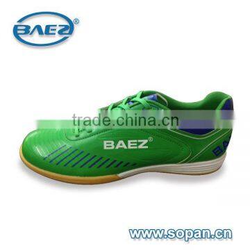 pop wholesale men football shoe made in china