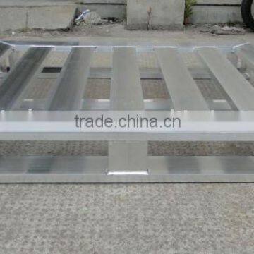 4-way Aluminum Pallet