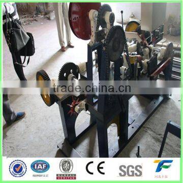 China supplier straight and reverse twist barbed wire machine