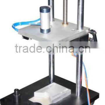 Semi-automatic Bottle Capping Machine photo-2