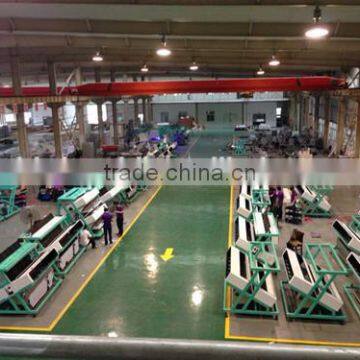 High Frequency Solenoid Valve Plastic Flake Color Sorting Machine photo-6