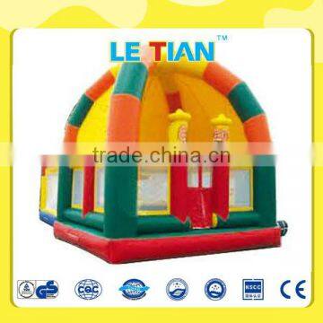 Attractive inflatable jumping castle bouncer LT-2135E