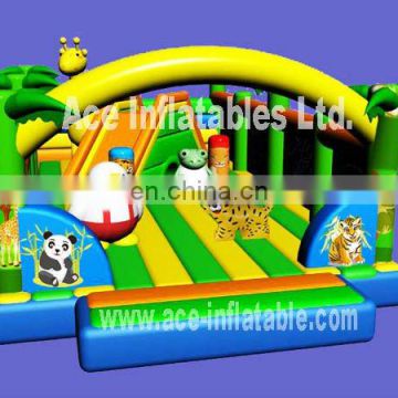 New Designed Jungle Theme Inflatable Castle