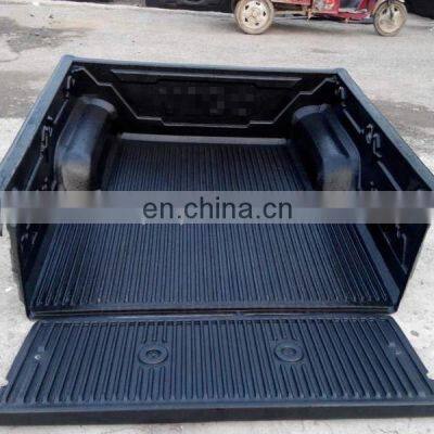 4x4 Accessories  Bed liner for Hilux Revo