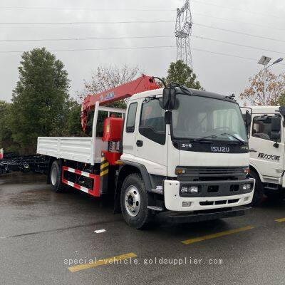 6-wheeled Isuzu on-board lifting and transportation vehicle