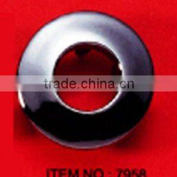 Zinc alloy button