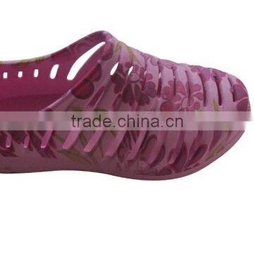 Latest Femail Clogs Shoes With Air Hole 2015