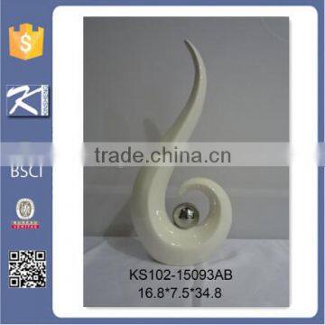 New Style White Porcelain Heart Figurine Home Decoration photo-2