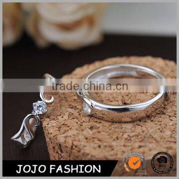 Latest Design Two Tone Stainless Steel Jewelry Unisex lovers Couple Ring Couple Jewelry