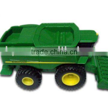 1:35 die cast metal collectible harvester model