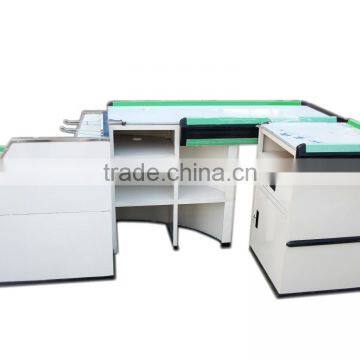 Hypermarket check out stand desk