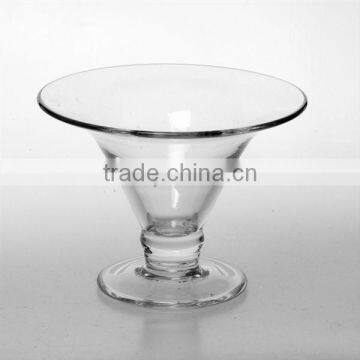 Wholesale different goblet glass vase,pedestal glass vase