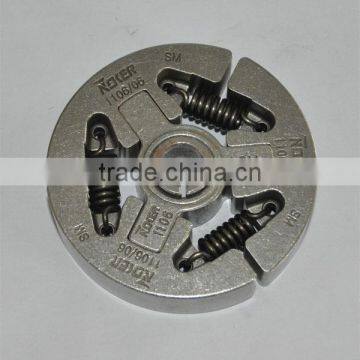 Clutch assembly with taper adapter sleeve for 070 chainsaw