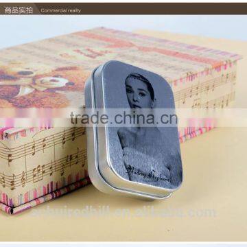 2017 customized Mini square small iron box packaging with logo printing