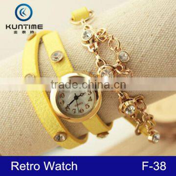 2015 high quality vogue ladies watch vintage watches with pendant