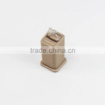 Huaxin wholesale luxury wooden jewelry display stand finger ring holder